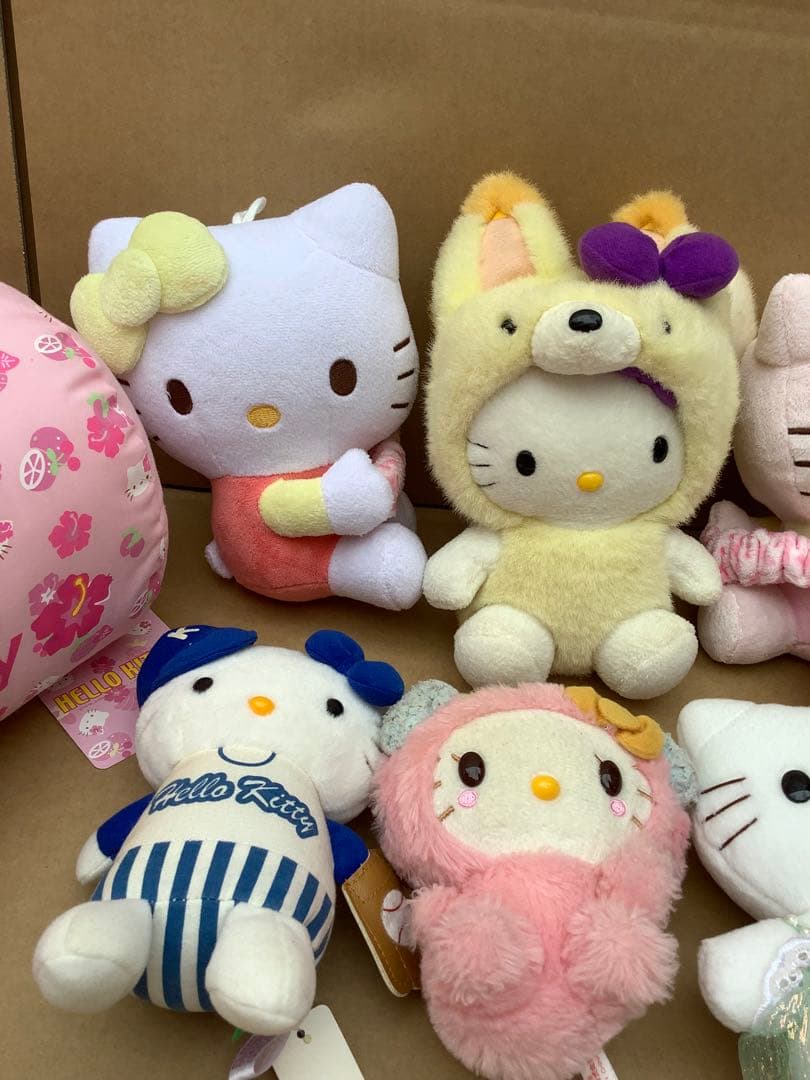 ハローキティ ぬいぐるみセット　キティちゃん