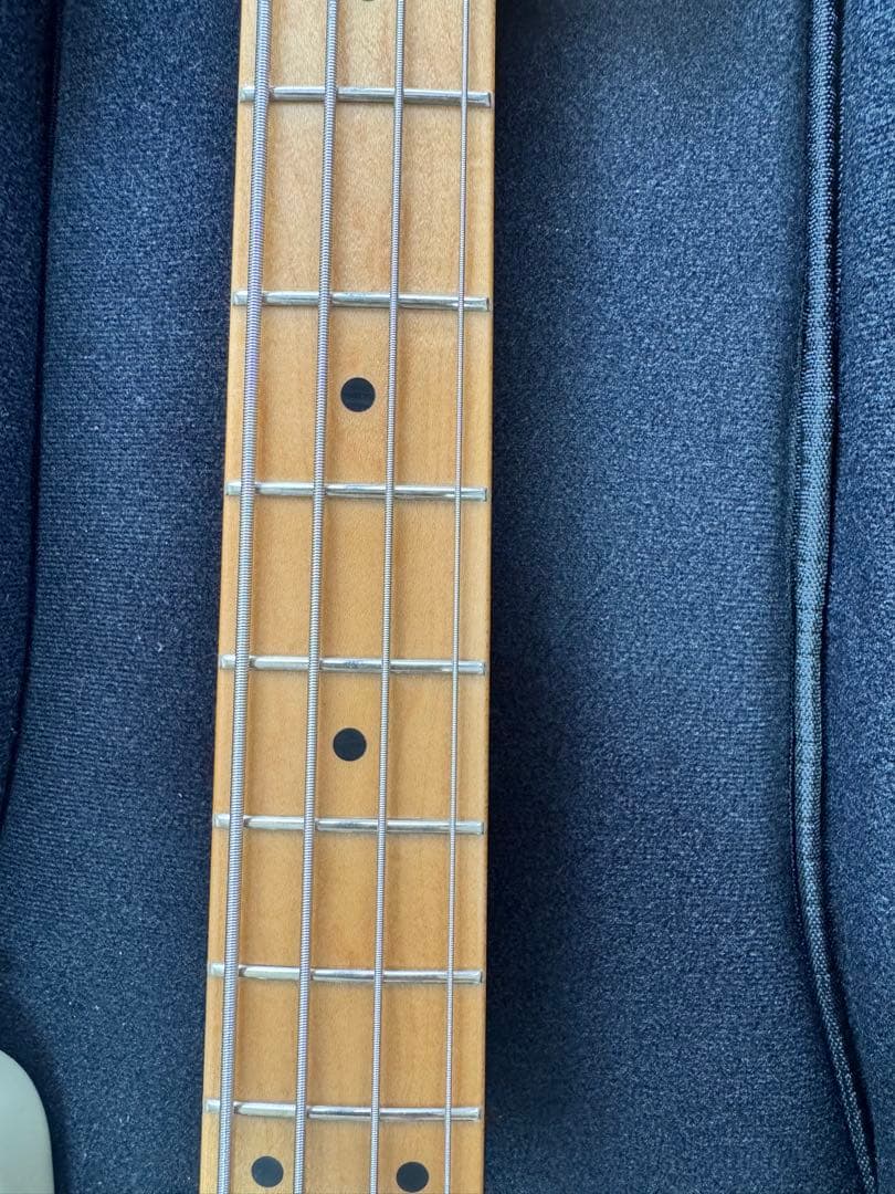 ベース Fender Player Plus Jazz Bass