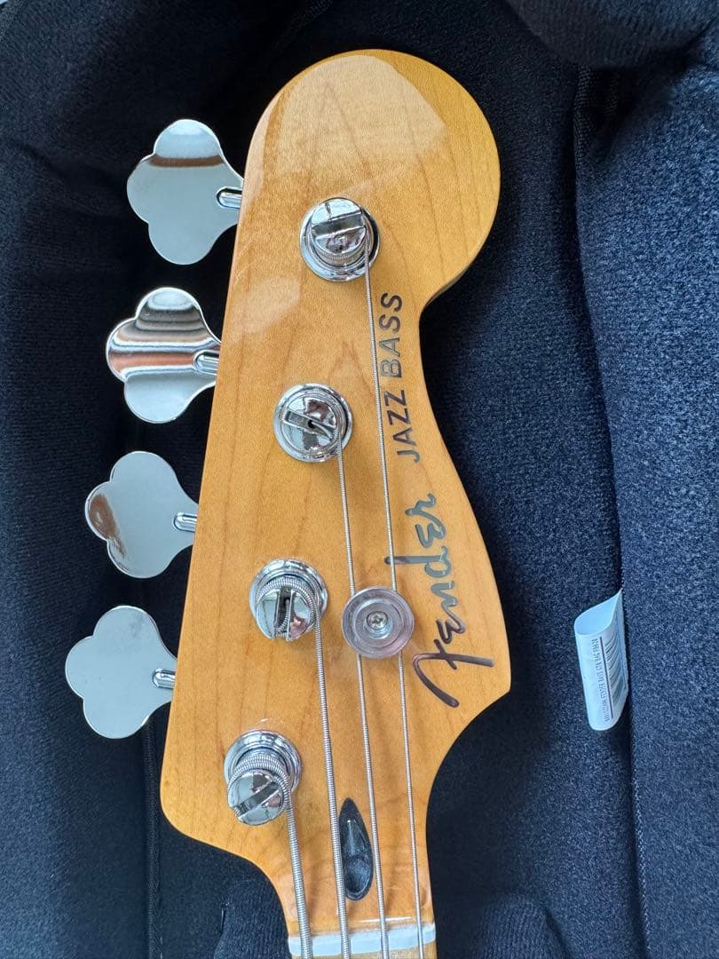 ベース Fender Player Plus Jazz Bass