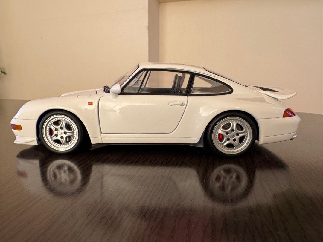 UTモデル　ポルシェ911 カレラRS 1/18サイズ