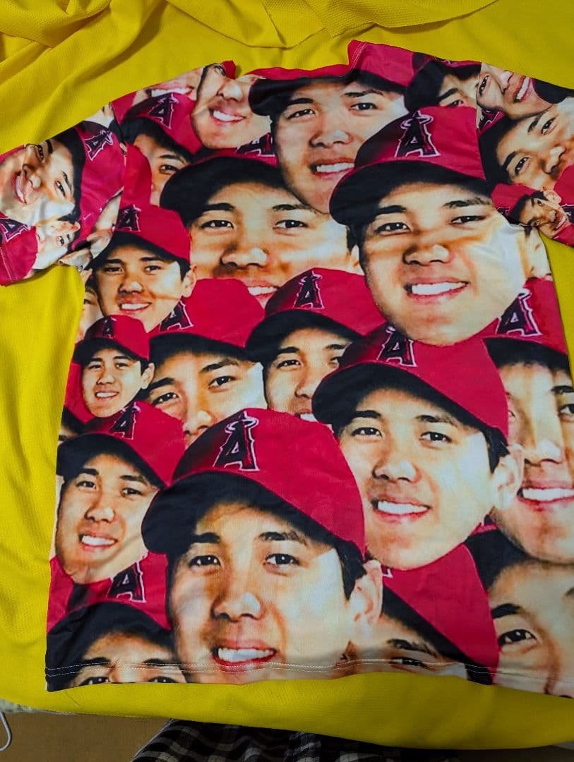 大谷翔平 顔顔Ｔシャツ カレンダーと本