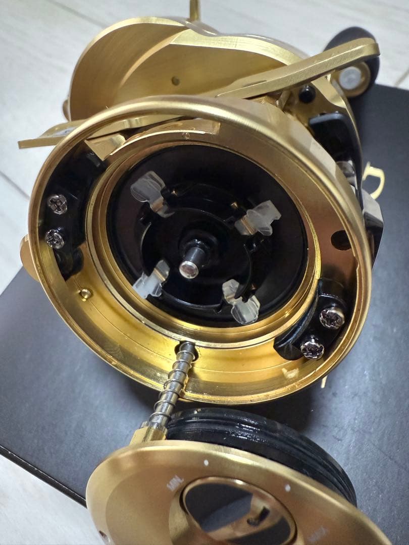 21 カルカッタコンクエスト 101HG 左ハンドル