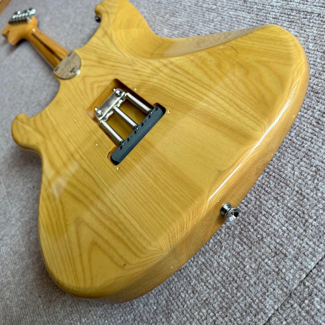 a*t様 Fender ストラトキャスター （EMGピックアップ3連発、ソフトケ