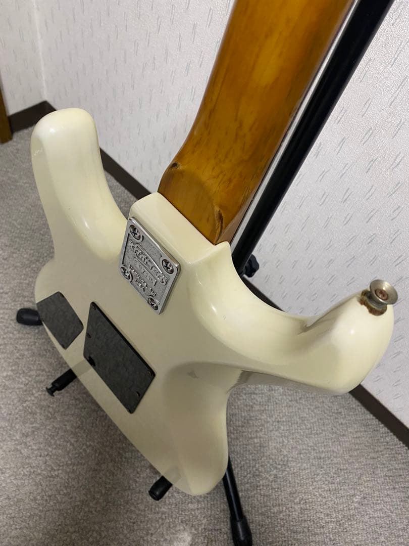 KRAMER STRIKER 100ST ホワイト エレキギター