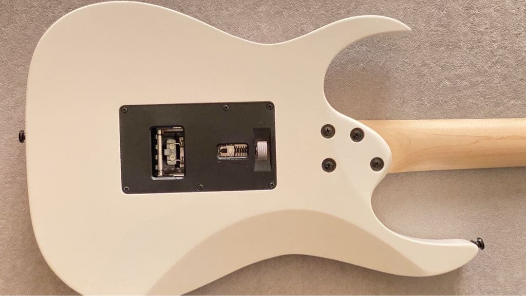 Ibanez RG350DXZ エレキギター ホワイト