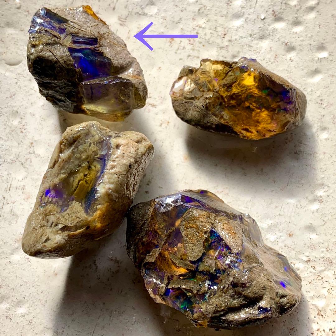 素朴で可愛いオパール原石56ct/鉱物標本