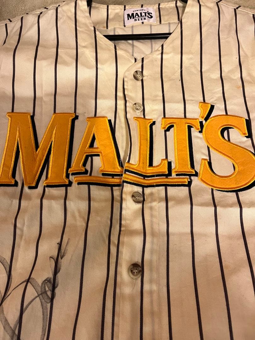 阪神タイガース　ランディ・バース選手の直筆サイン入り　MALT’S（モルツ）