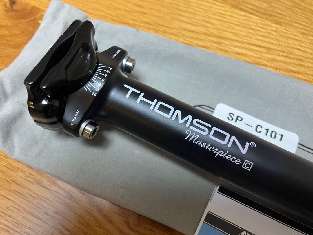 カーボンTHOMSON Masterpiece シートポスト 27.2mm