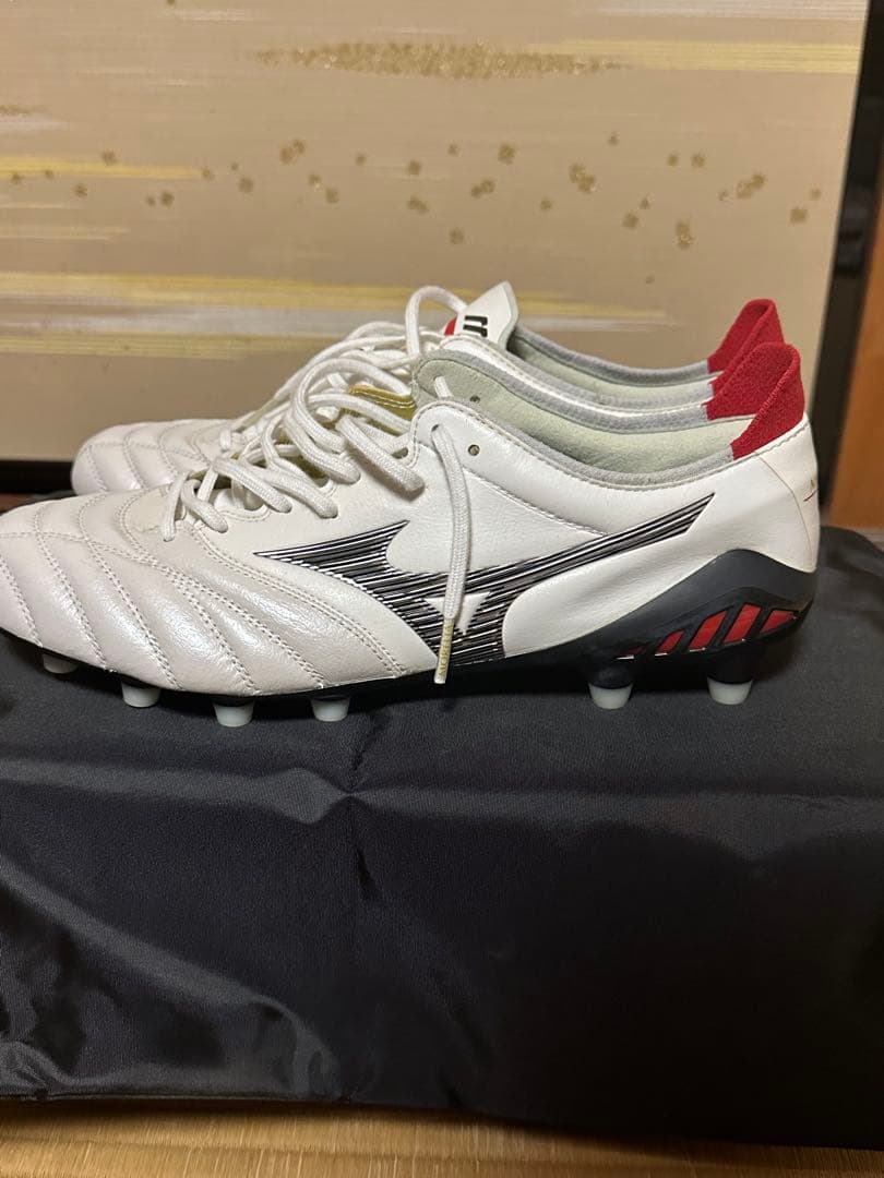 【新品・超お得！】Mizuno MORELIA NEO III