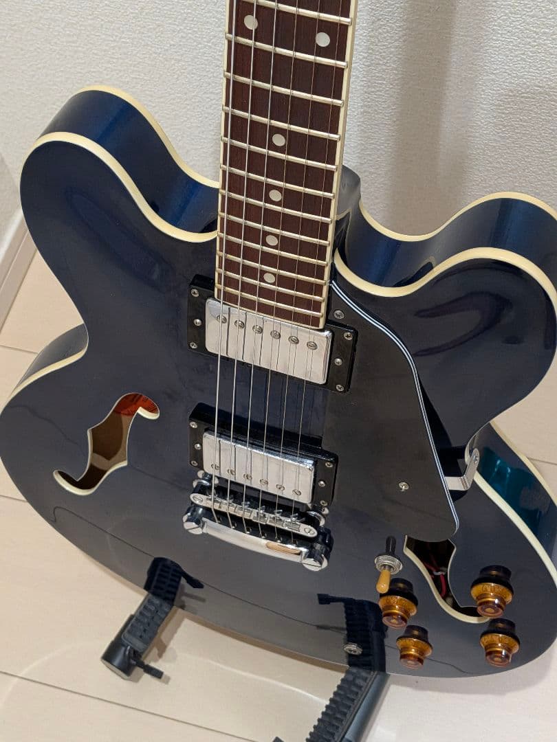 TOKAI ES-335タイプ セミアコギター ES86SBL