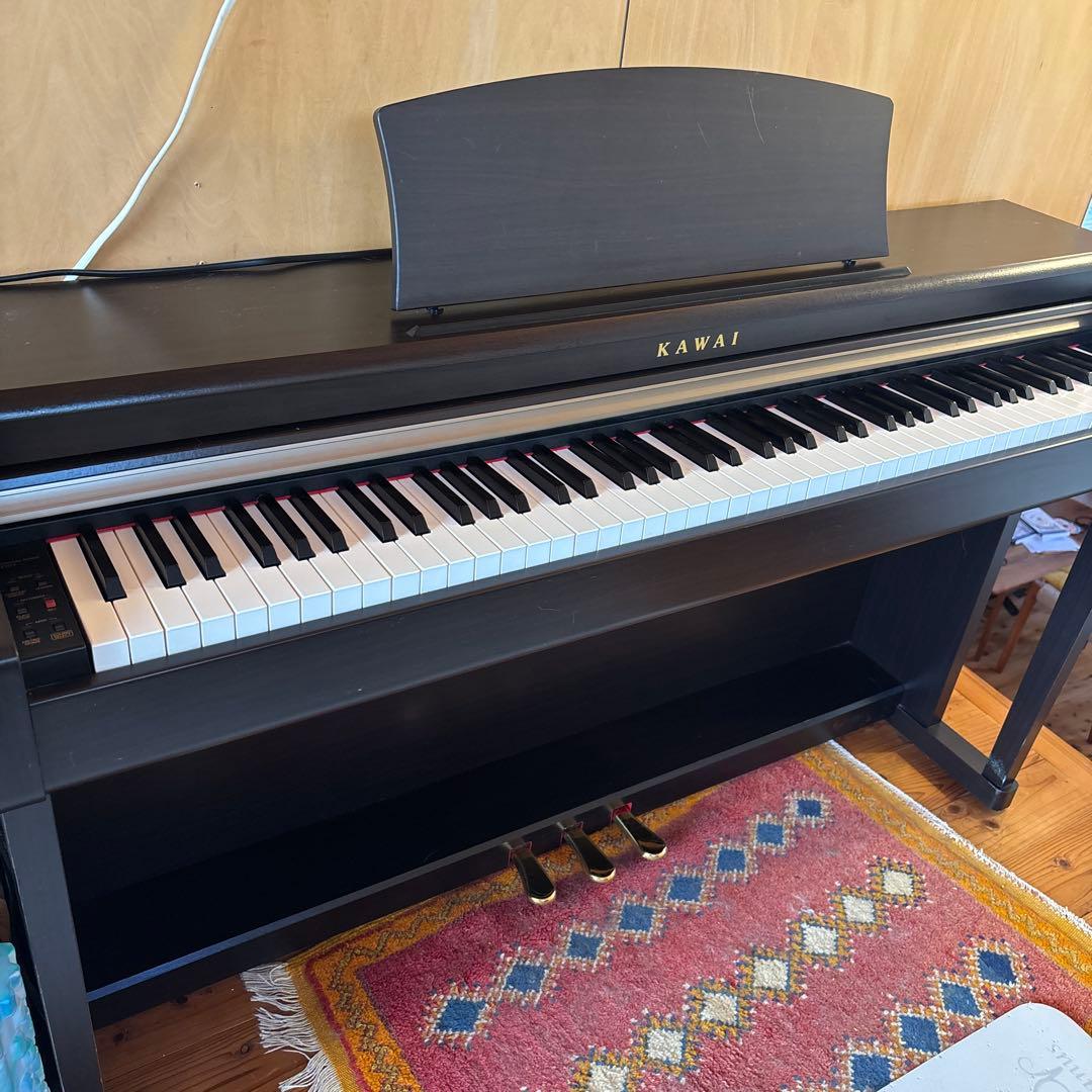 （引き取り）中古美品　KAWAI デジタルピアノ CN24R
