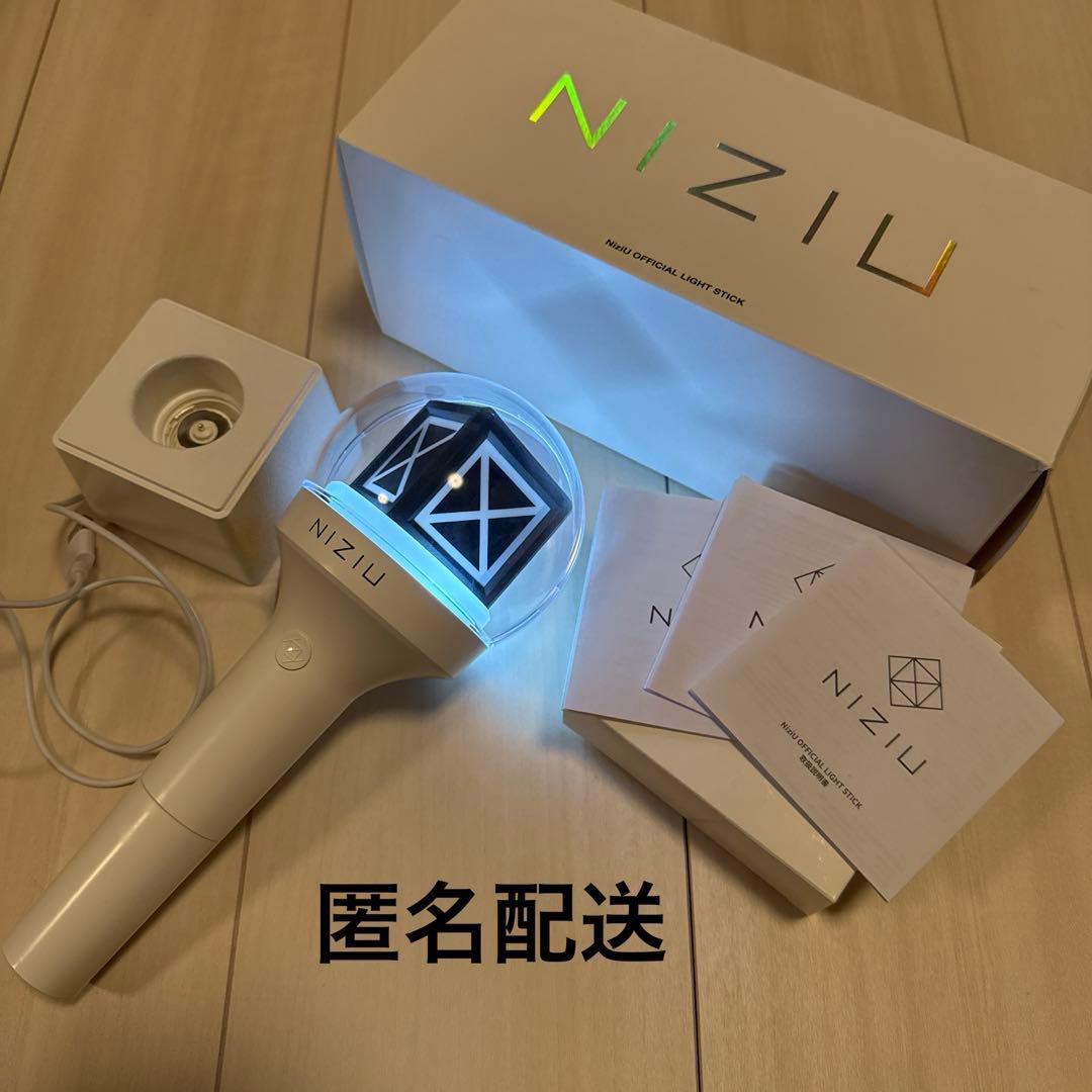 【匿名配送】 NiziU ペンライト LIGHT STICK ③
