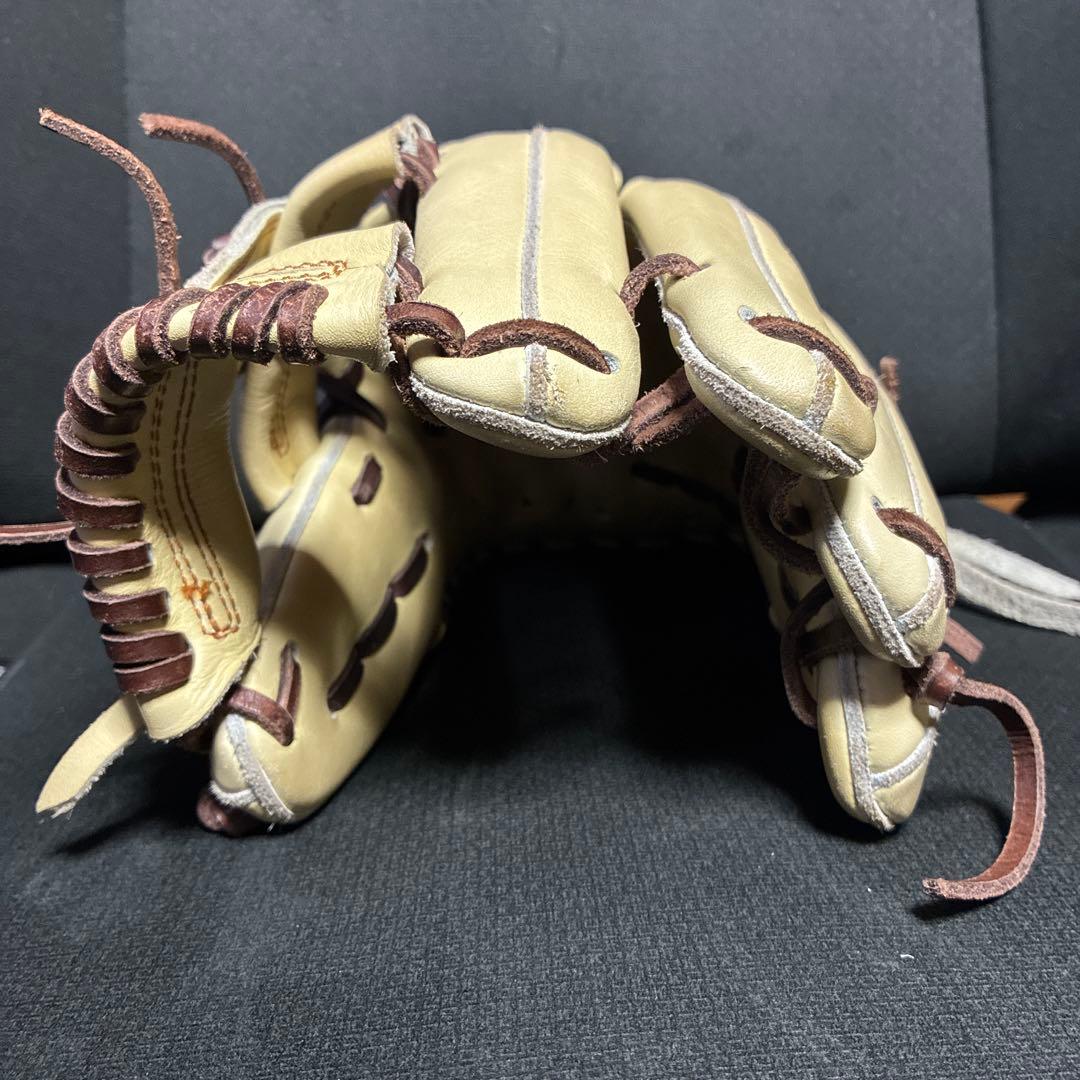 WAGYU ベージュ 硬式グローブ　和牛JB