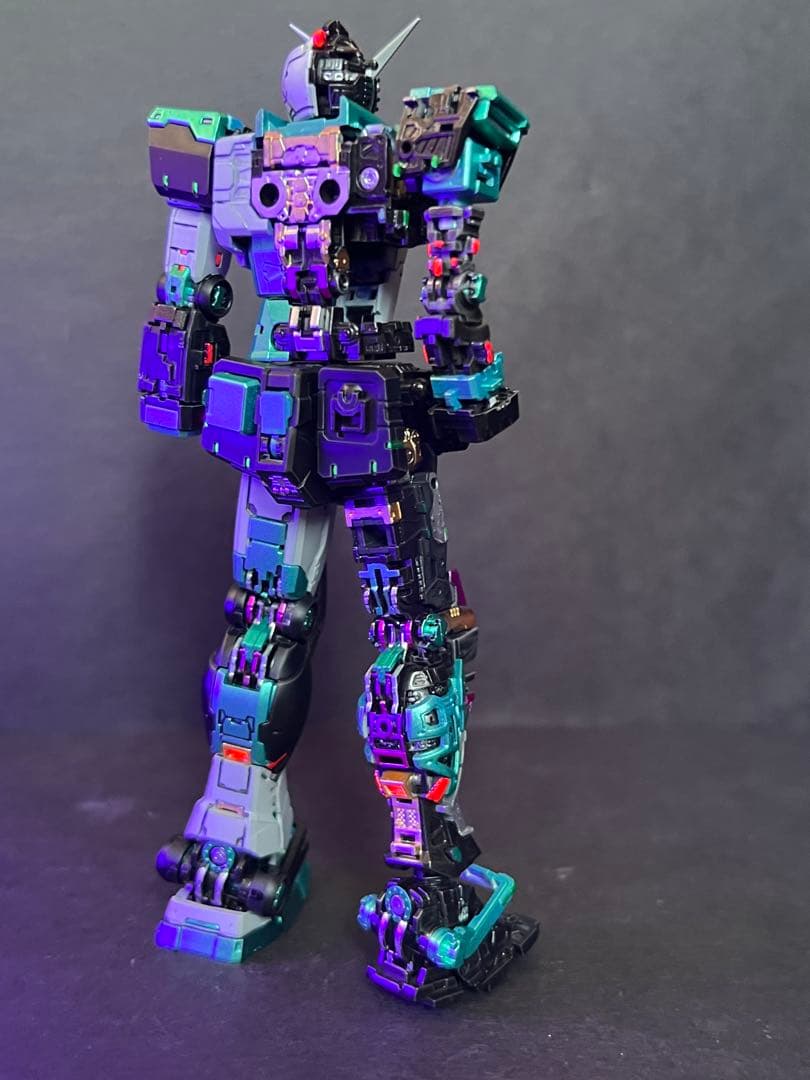 RG 1/144 RX-78-2ガンダムVer.2.0塗装完成品初音ミクカラー