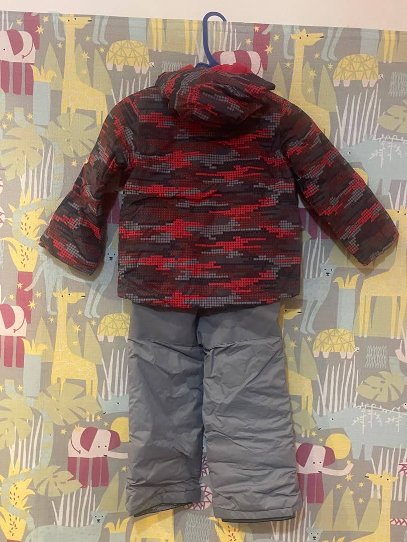 子供用スキーウェア2着セット 赤・グレー迷彩、オレンジ•青迷彩
