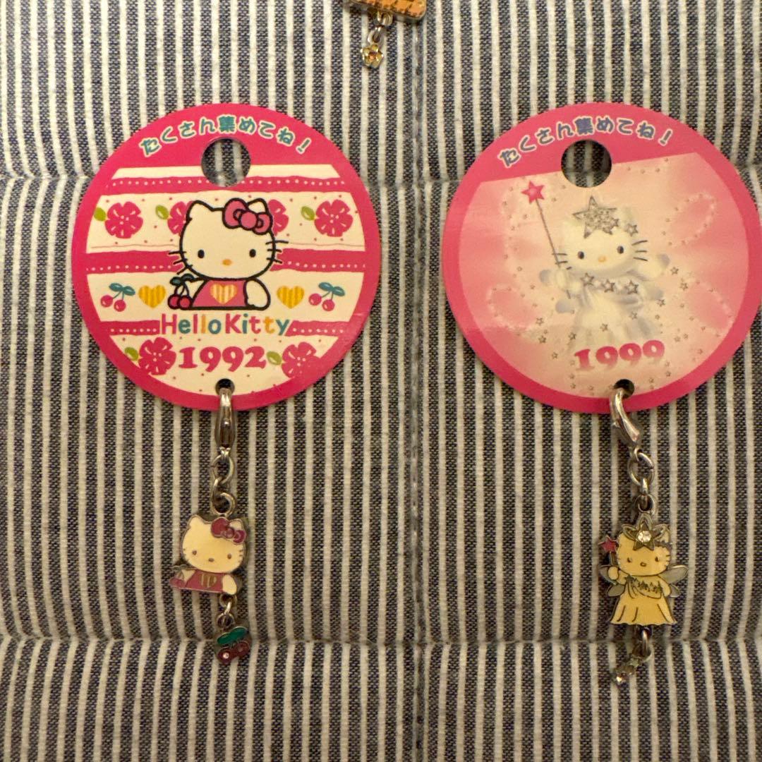 ハローキティ　ヒストリーチャーム　まとめ売り