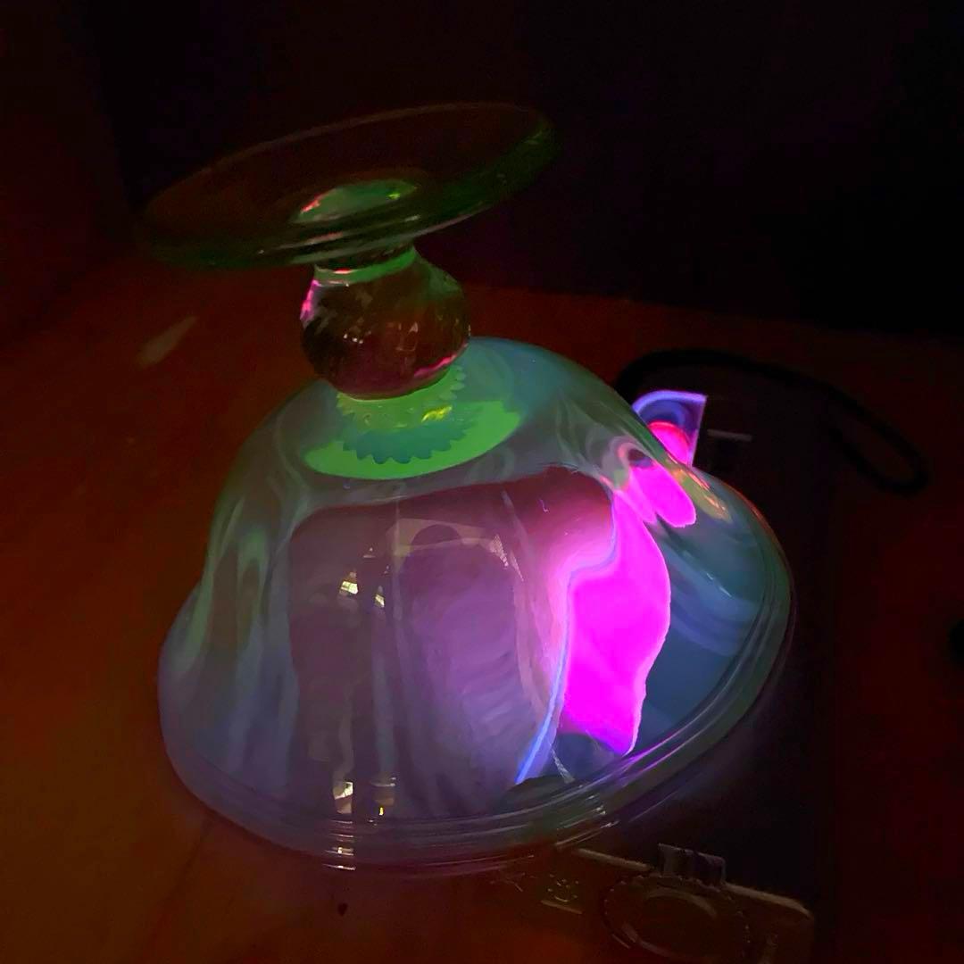 骨董　時代ガラス　希少　若草色　乳白色暈し　桃色千段巻き　氷コップ　ウラン