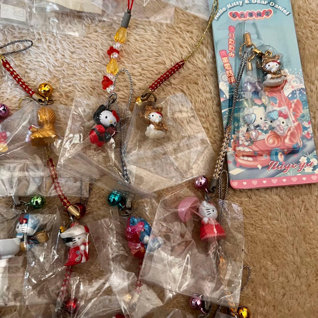 ハローキティ　ご当地キティ　根付けストラップ　60点　まとめ売り