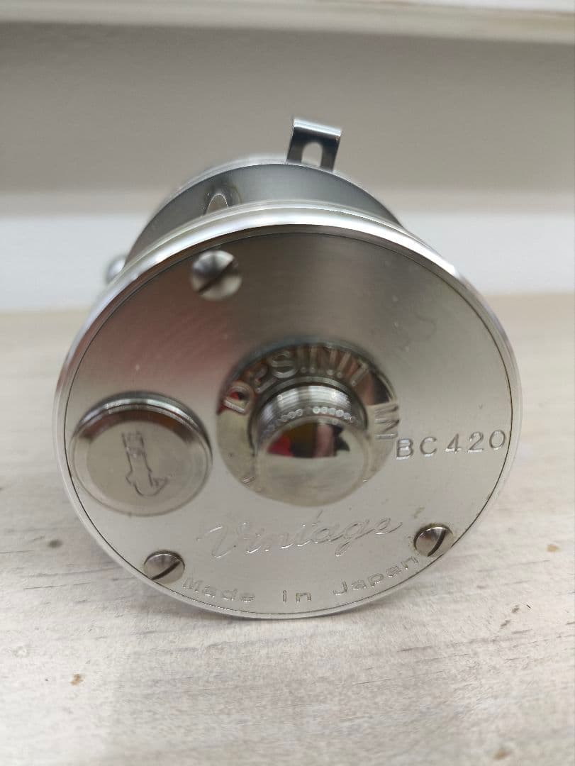 これ以下は無理です　五十鈴リール　BC420SSS VINTAGE　右ハンドル