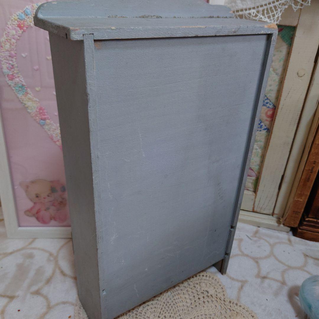 フランスアンティーク、ブルーグレードールキャビネット