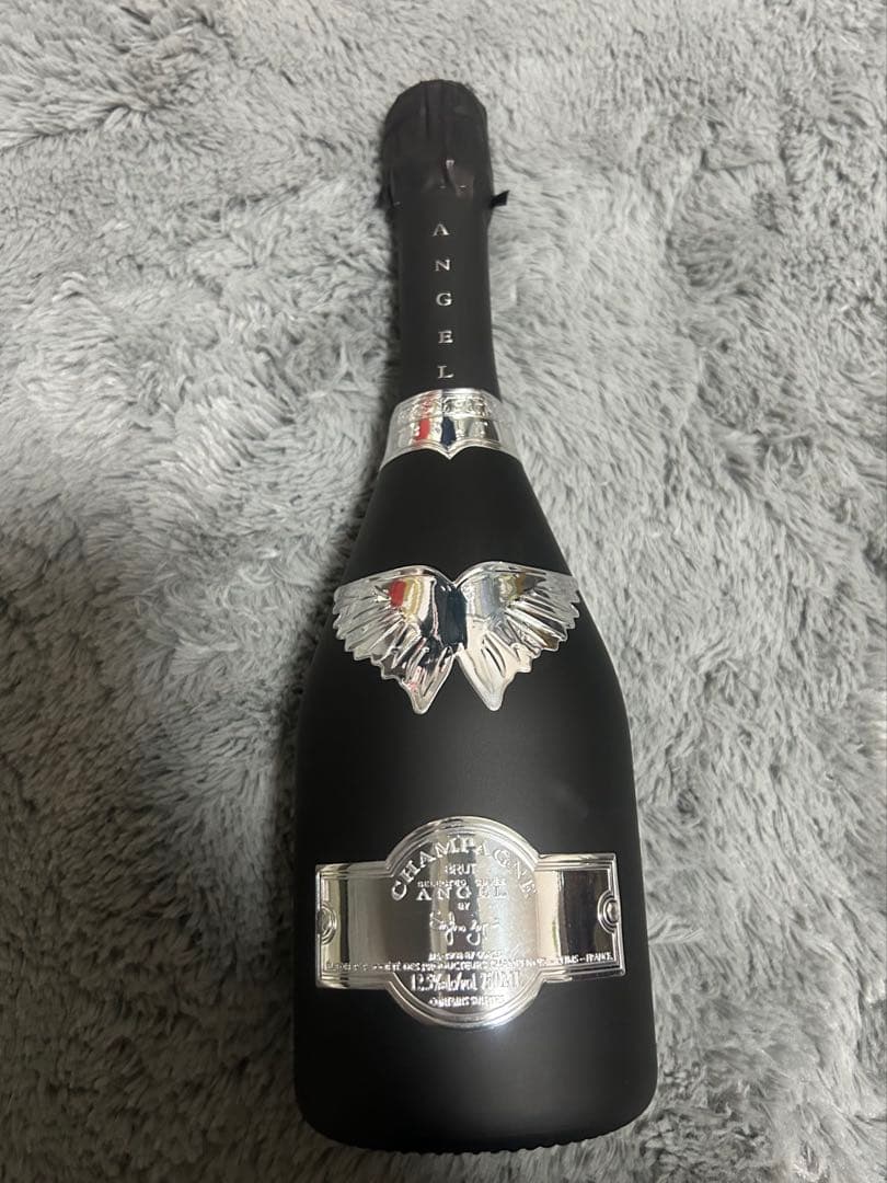 エンジェル シャンパン 専用ケース付き ブラック 黒　新品未開栓