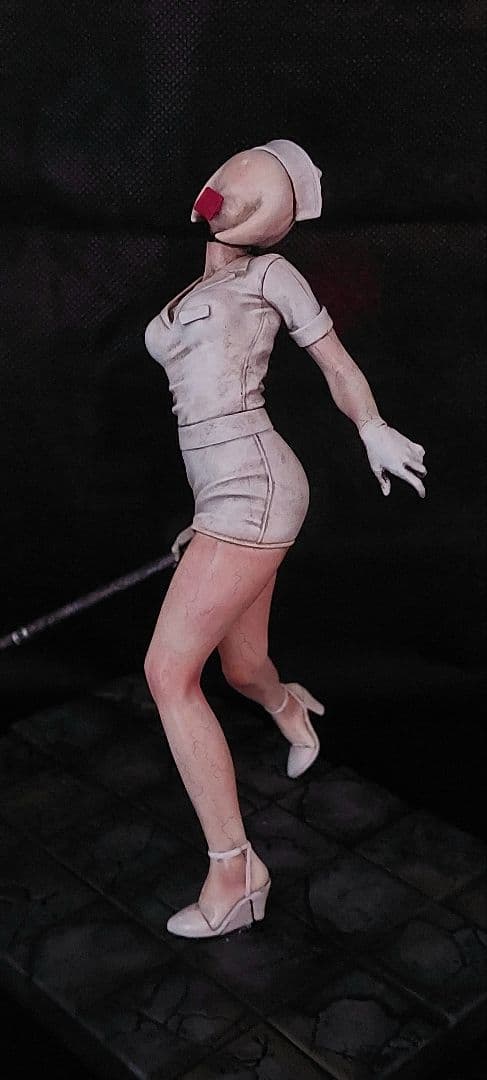サイレントヒル　バブルヘッドナース フルリペイント生足仕様　オリジナルベース