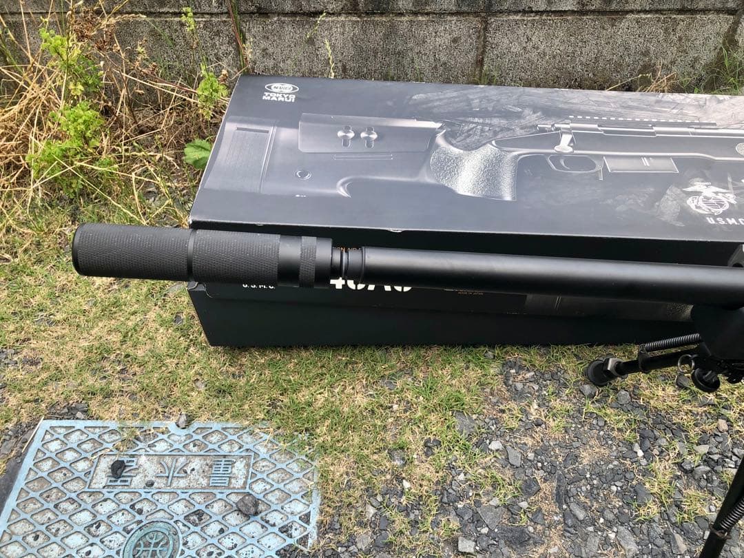 東京マルイ製　エアコッキングライフル　m40A5 スコープバイポッドサプレッサー