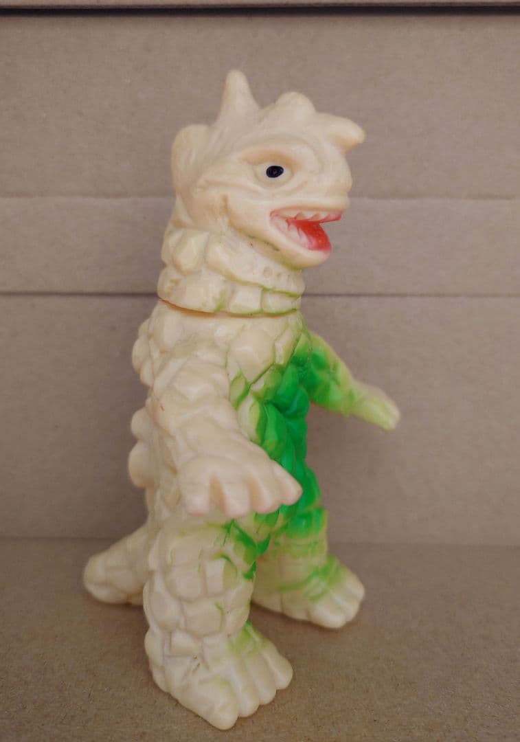 【当時物】【希少】【ブルマァク】ゴルパゴス☆帰ってきたウルトラマン怪獣☆美品