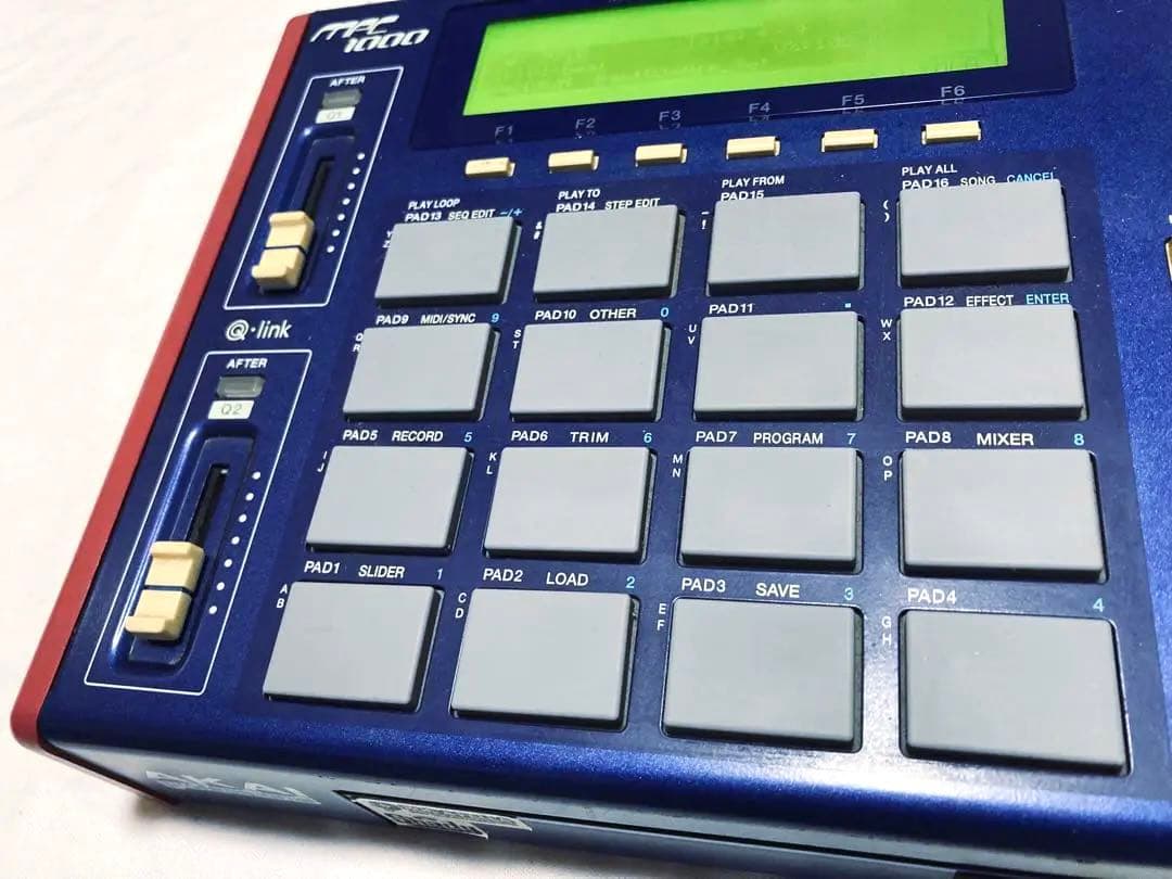 AKAI MPC 1000 サンプラー アカイ 動作良好