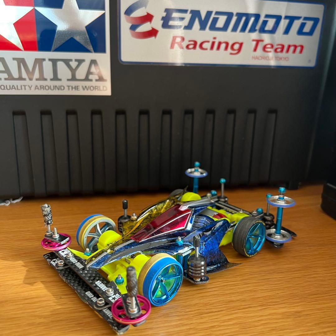 ■激レア　ミニ四駆　完成品　加工　アバンテ　仮面ライダーダブル　ルナ・トリガー風