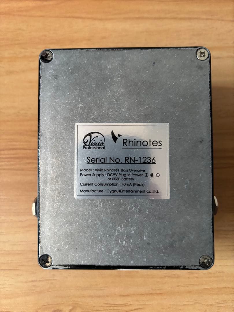 vivie Rhinotes ベースエフェクター箱あり