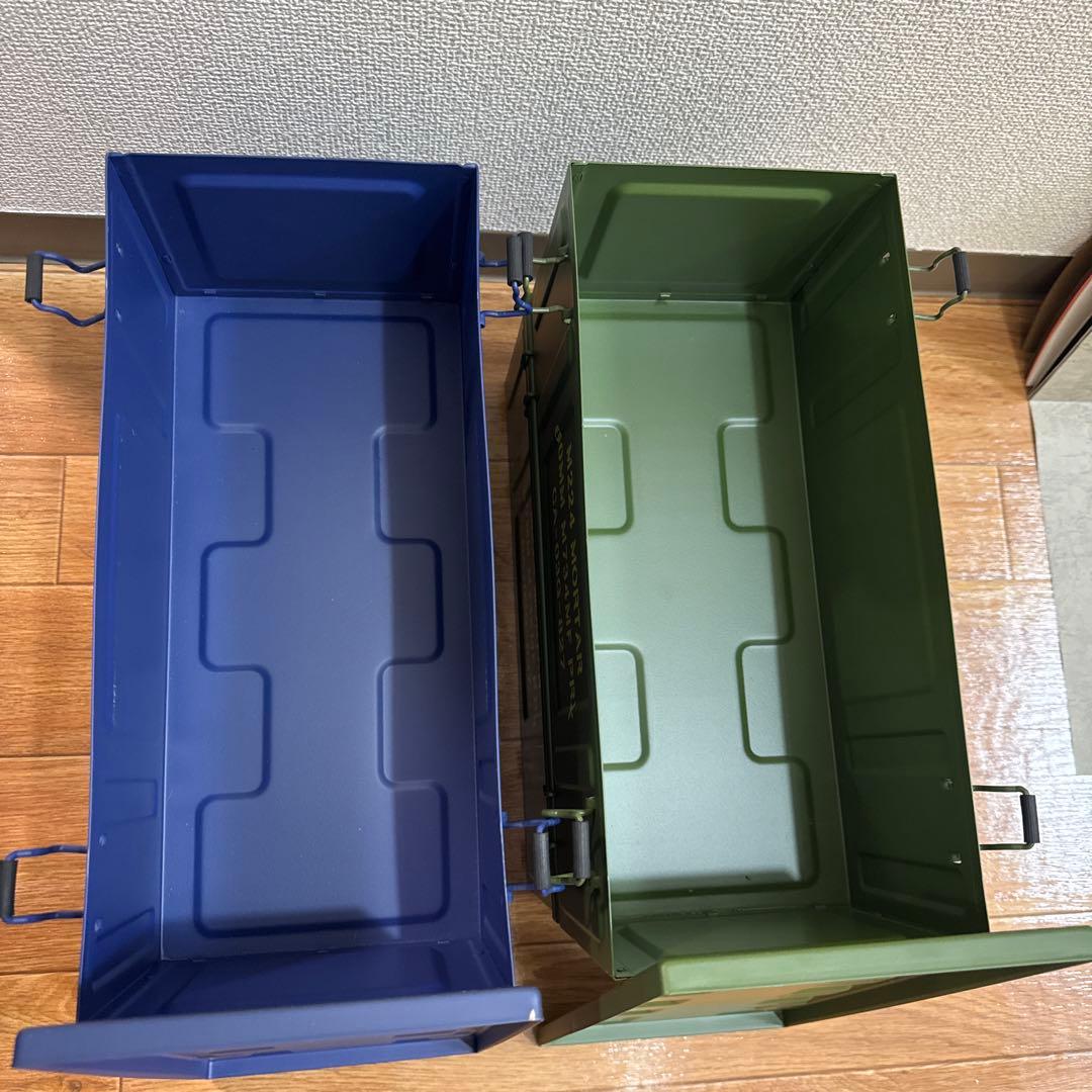 米軍の弾薬箱風CDケース×4