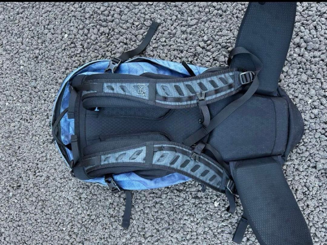 burton ak インクライン バックパック　ARC’TERYX dakine