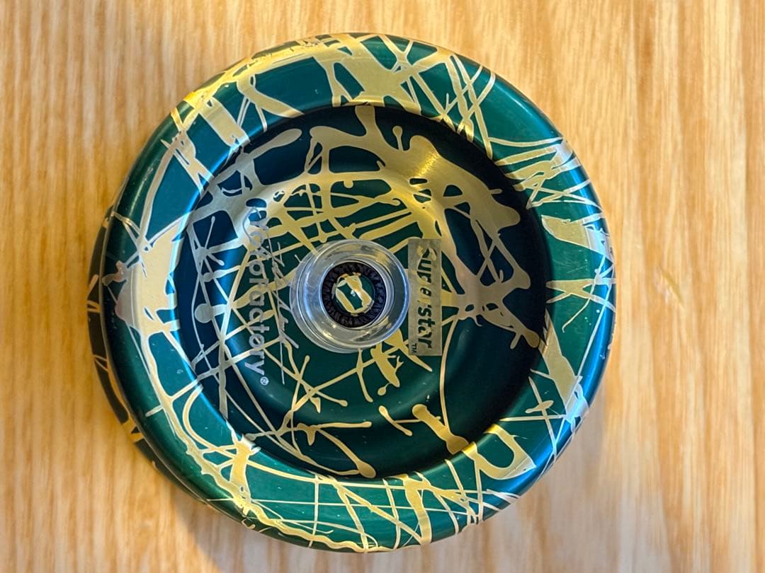 ヨーヨーファクトリー　スーパースター　グリーン　ゴールド　スプラッシュ　ハブ