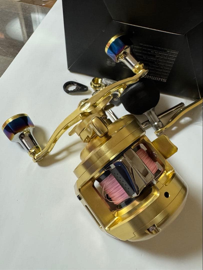 OCEA CONQUEST CT 200HG ゴールドリール