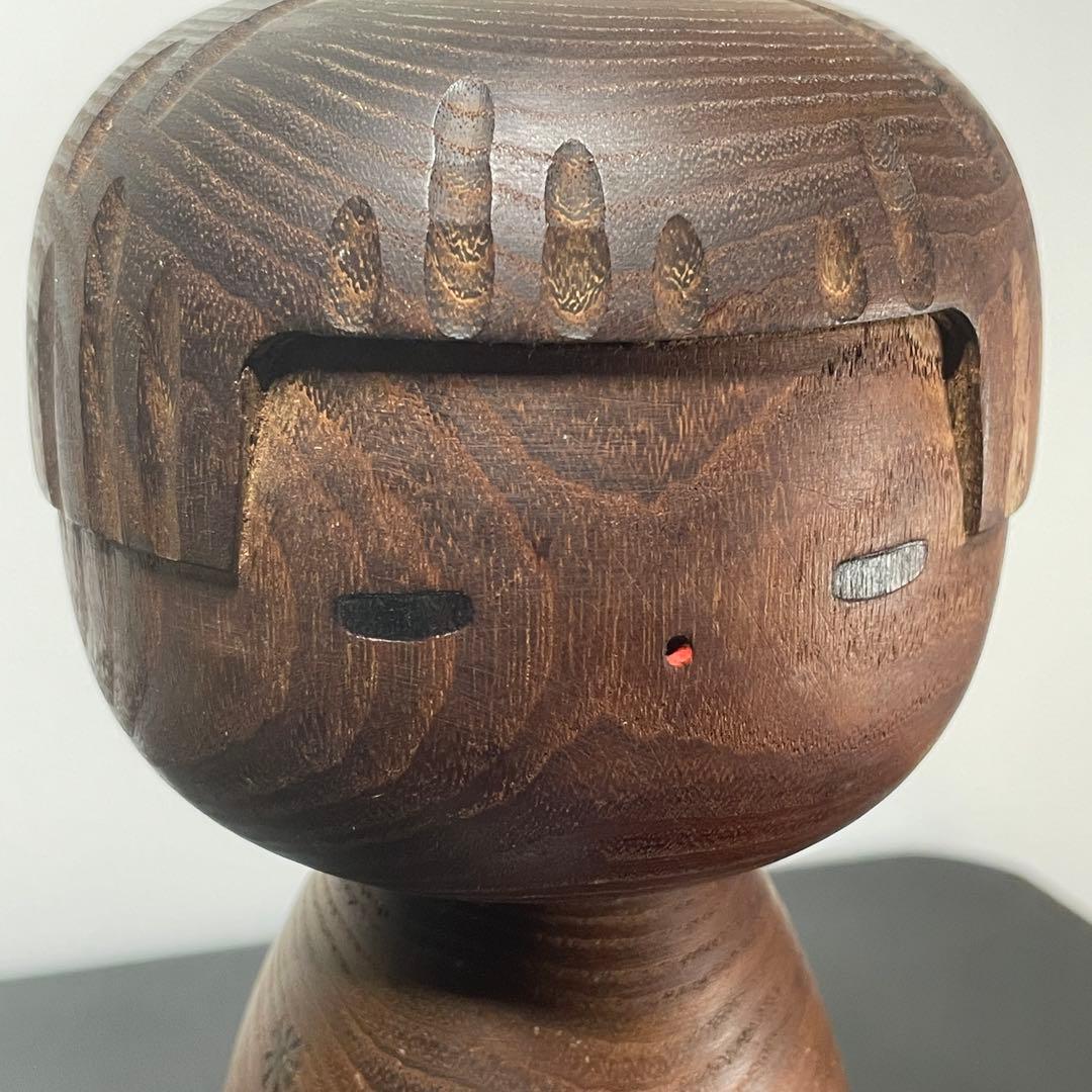 【山中三平】創作こけし｜おかっぱ 伏し目 花模様｜三平こけし 約19cm