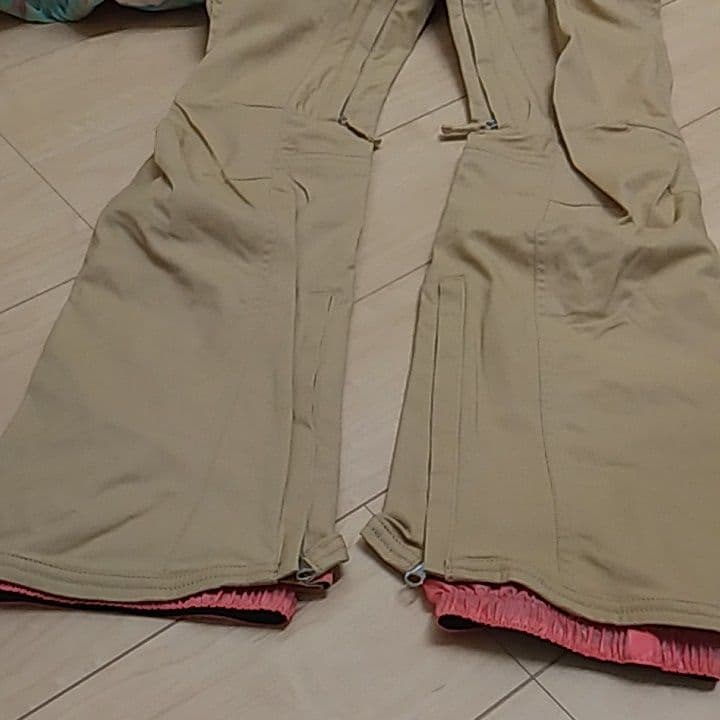 48 新品タグ付き　swivel　ボードウェア