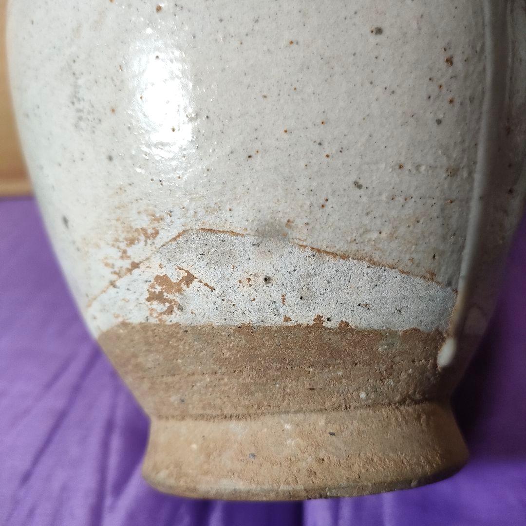 白磁ニ耳壺　中国南方　唐白