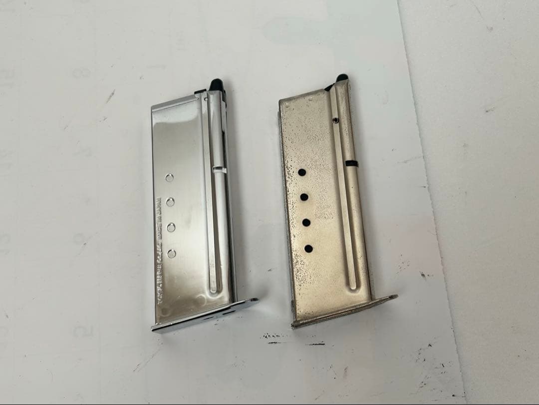 【BIOHAZARD 2 】デザートイーグル 東京マルイ 観賞向2丁