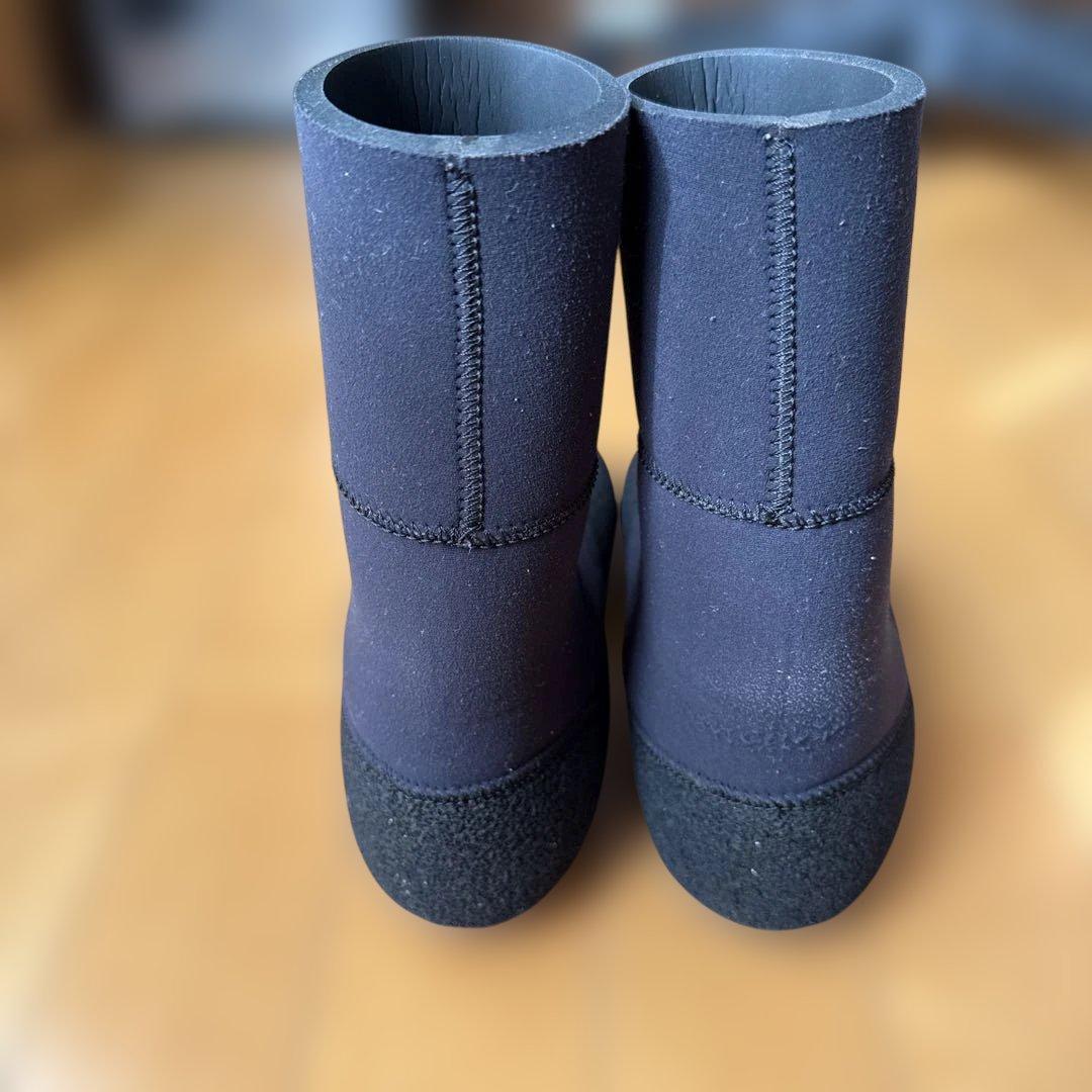 サーフィン用　DAN(ダン)ブーツ・グローブ