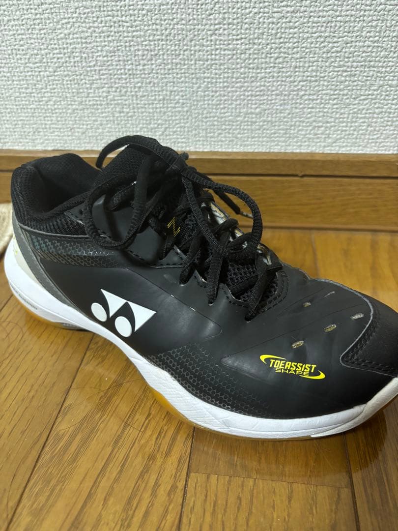 ヨネックス　バドミントンシューズ　24.0