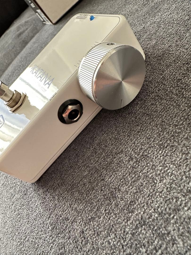 美品 KEELEY KATANA BOOST ‘Throwback White’