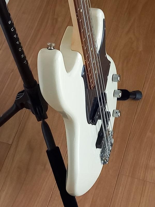 [ 未使用に近い ] ヤマハ・ベース BB234 ビンテージ・ホワイト