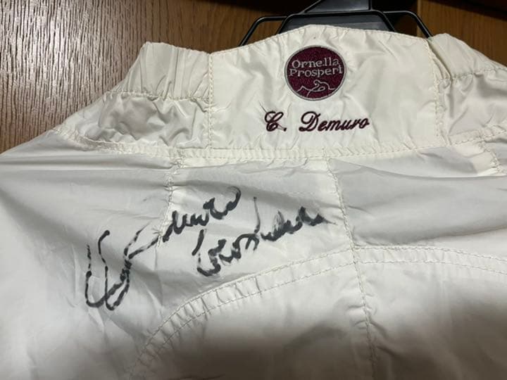 競馬　C.デムーロ騎手　サイン入り　実使用　ジョッキーパンツ