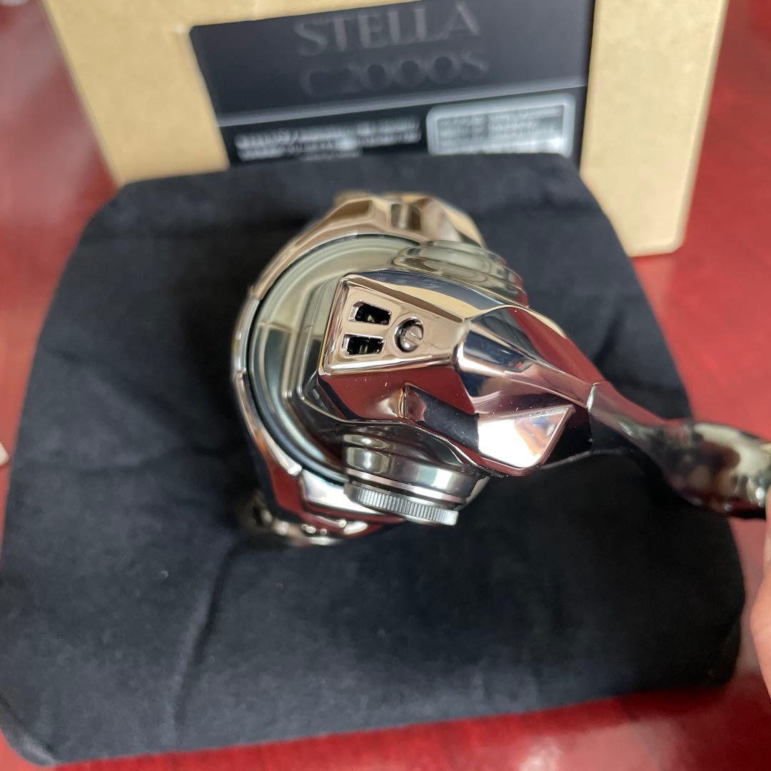 実釣未使用　22ステラ　 C2000S シマノ