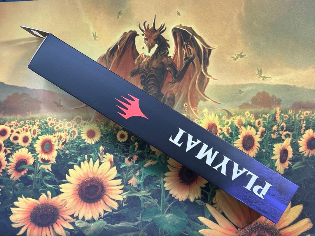 MTG×FF ウルトラプロ プレイマット　迷える黒魔道士、ビビ