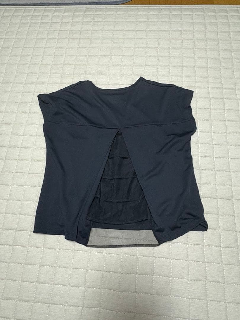 イチゴ Prince新作テニスウェア(ブラック）