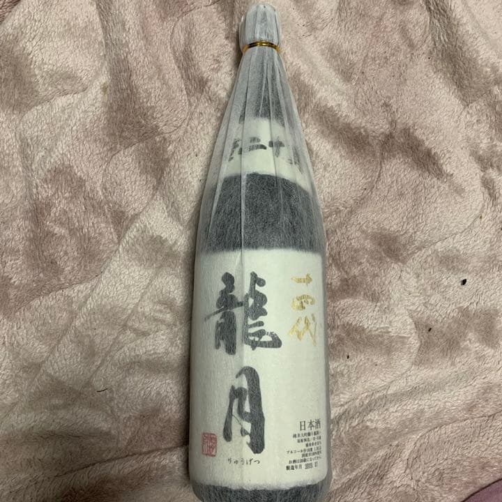 謹賀新年価格十四代 龍月1800ml 日本酒 完全冷蔵保存