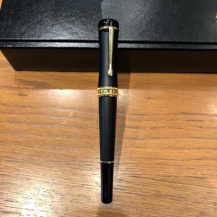 モンブラン万年筆　モンブランペンケース　インク