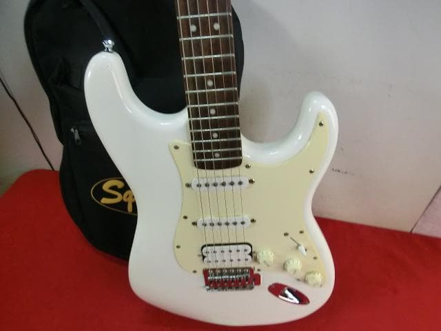 55：Squier Bullet Strat　Fender　エレキギタージャンク